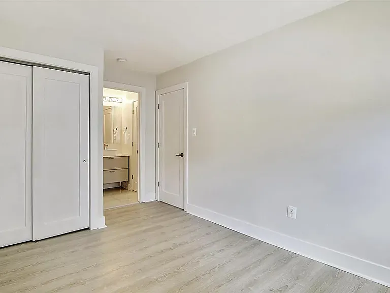 8 O St SW #1 — Photo 6
