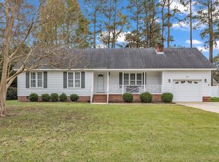 420 Bennett Dr, Selma, NC 27576
