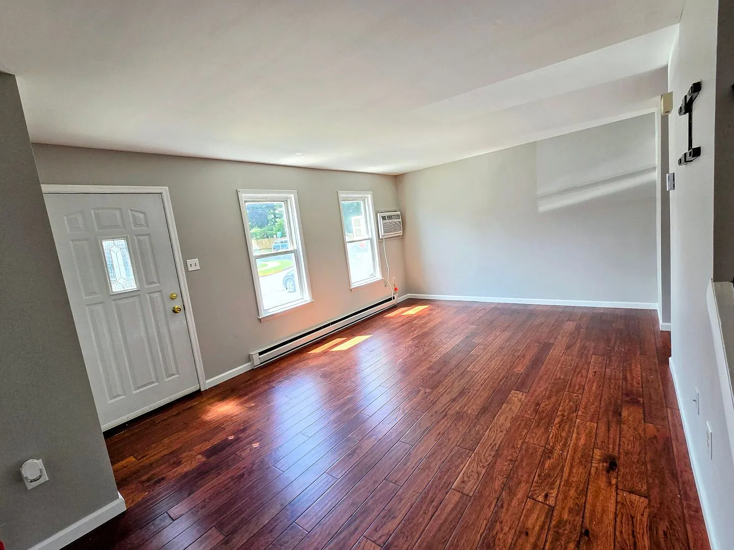 5657 Wood Lane — Photo 3