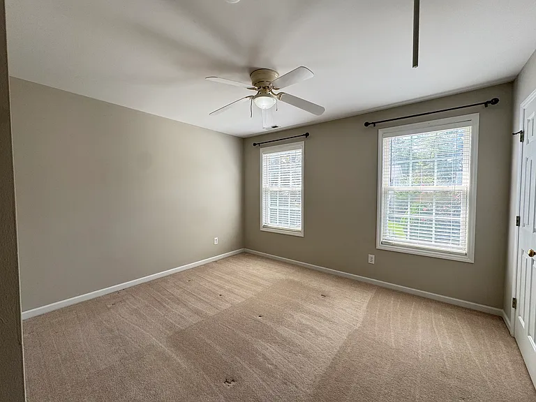 205 Laurens Way — Photo 26