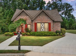 1458 Oxford Manor Cir, Birmingham, AL 35242