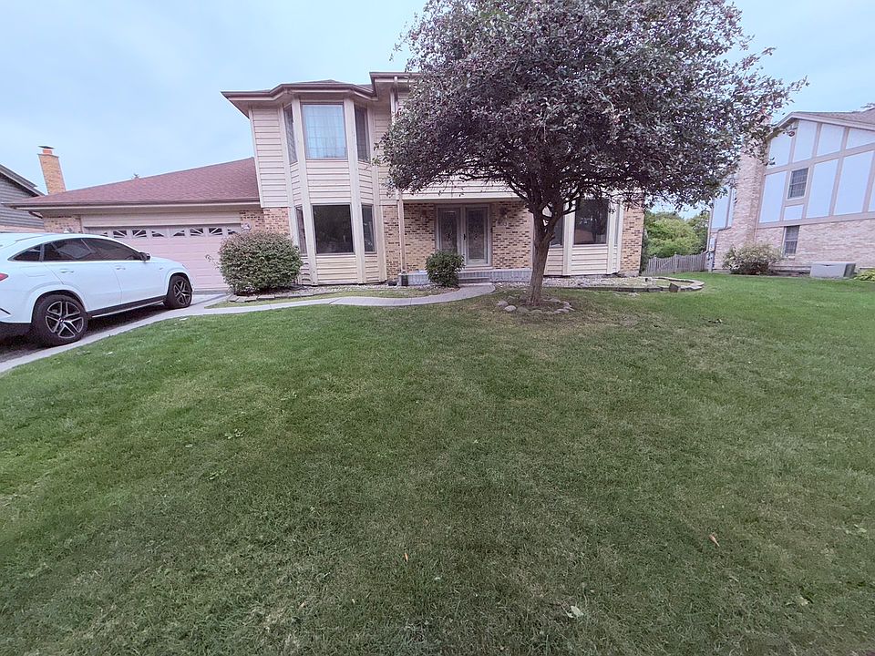2nd image of 3013 Carmel Dr