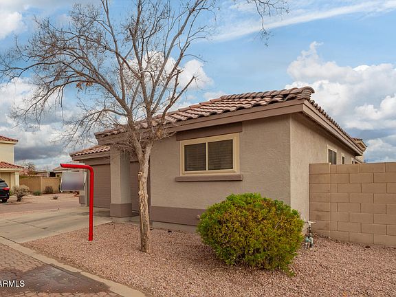 2nd image of 2432 E GLENEAGLE Drive