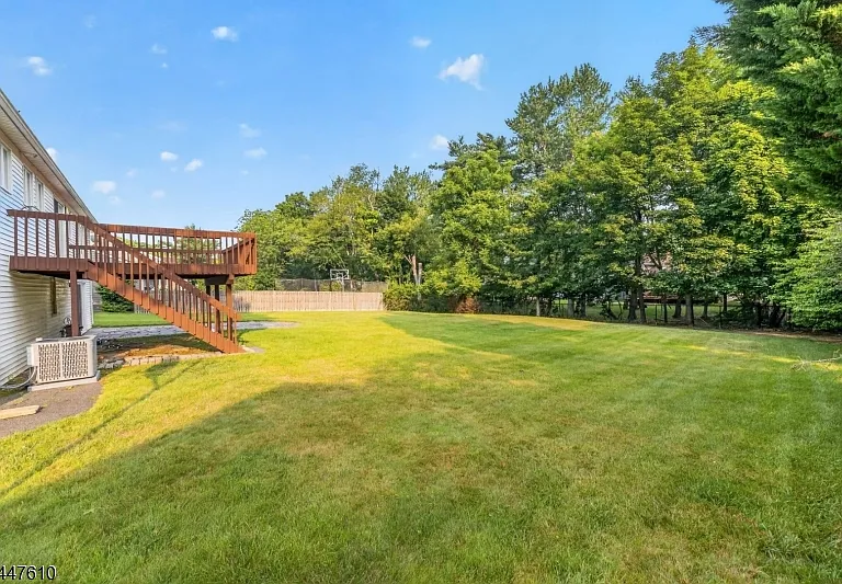 29 Tiffany Dr — Photo 28