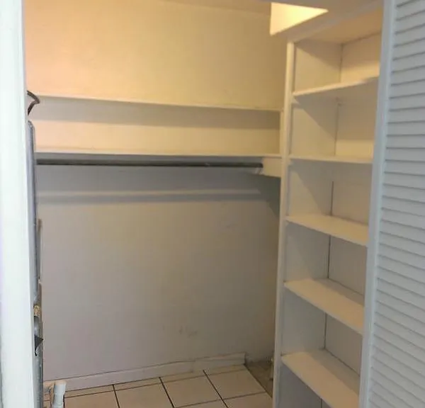 Walk in closet