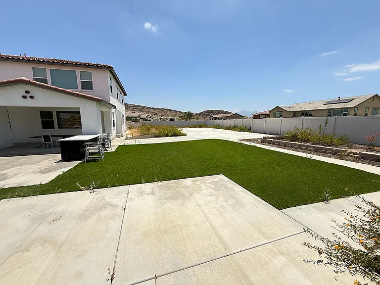 14072 Volare Ct — Photo 35