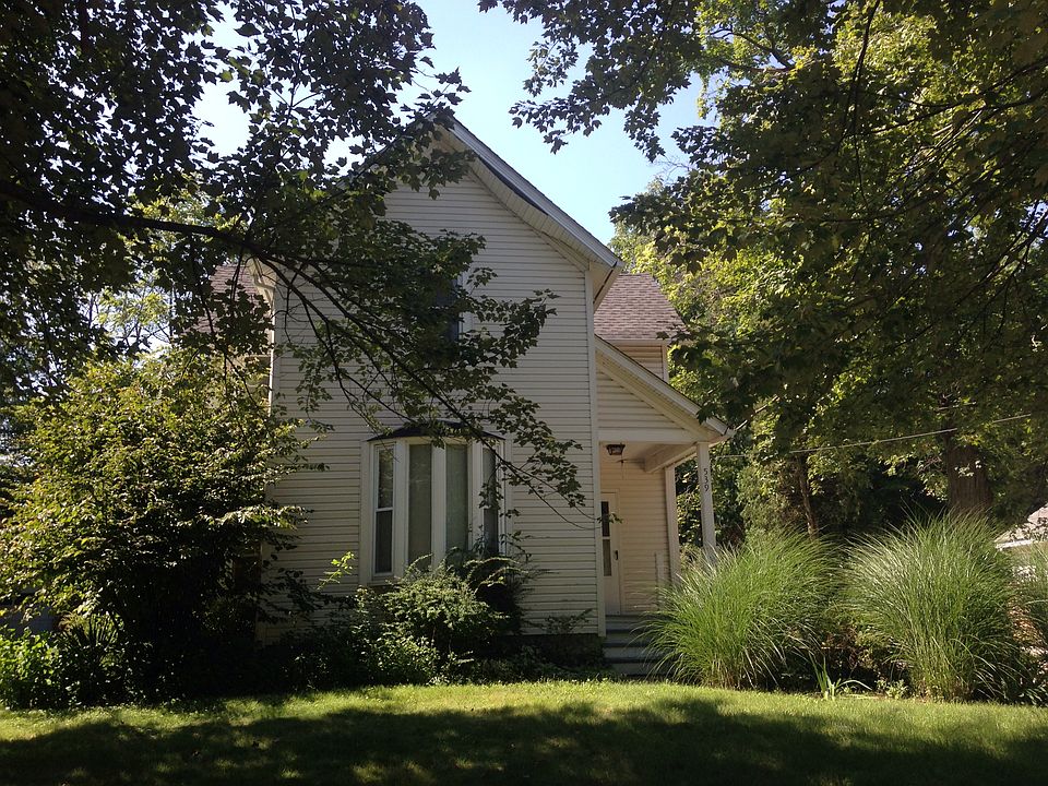 1st image of 539 S Broadway St