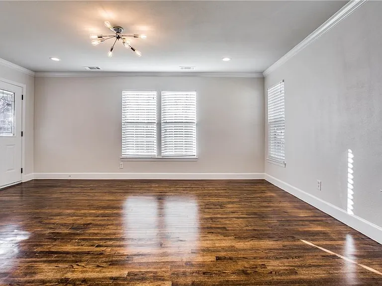 3147 Hedgerow Dr — Photo 25