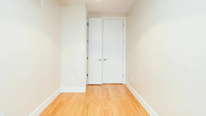 Rented by Nooklyn NYC LLC | media 7