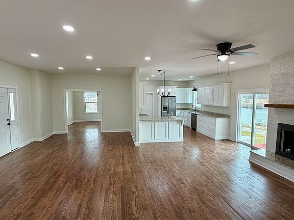 4th image of 172 New Bethel Rd