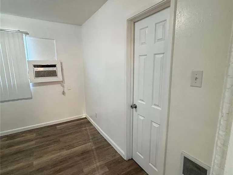 312 W Cleveland Ave #8 — Photo 3