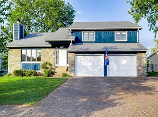 8807 Morning Park Dr, Louisville, KY