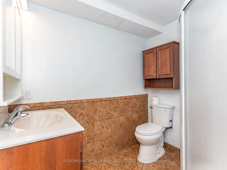 224 Wilcroft Ct — Photo 6