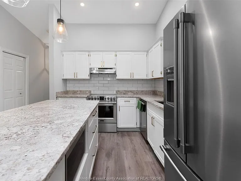 19 Malibu Dr — Photo 16