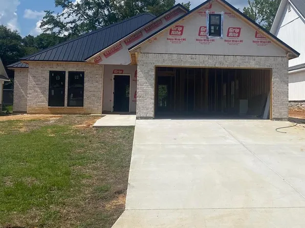 116 Mamie Cir, Picayune, MS 39466