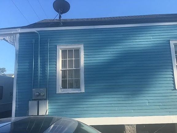 2nd image of 2004 Painters St