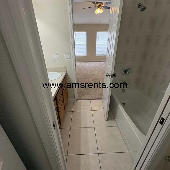 539 Albatross Dr #B — Photo 16