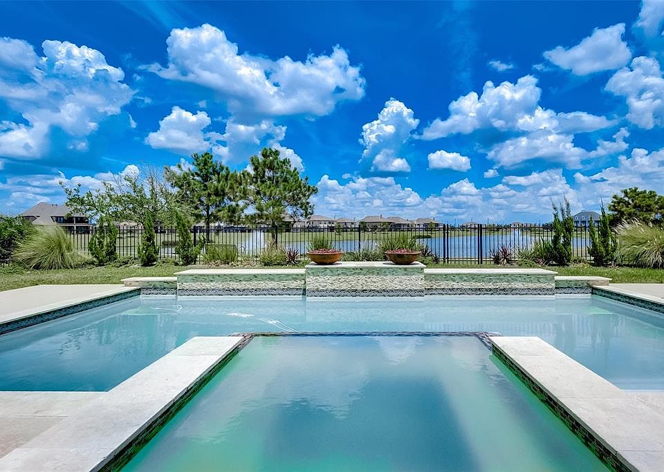 1st image of 25627 Fleming Lodge Ln