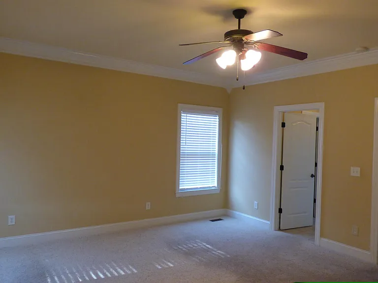 100 Mayfair Ct — Photo 21