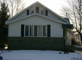 1221 N Westcott Rd, Schenectady, NY 12306