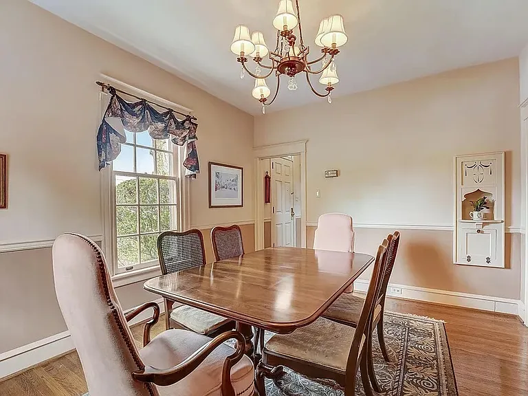 307 Waring Rd — Photo 7