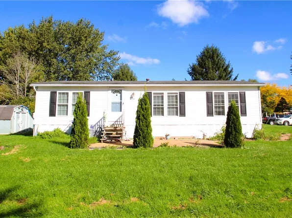 314 Bass Run Ln, Hamlin, NY 14464