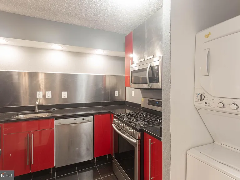 3701 S George Mason Dr #101N — Photo 7