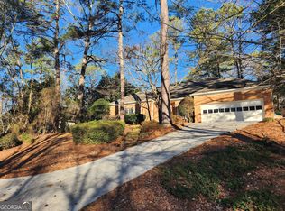 7230 Waters Edge Dr, Stone Mountain, GA 30087