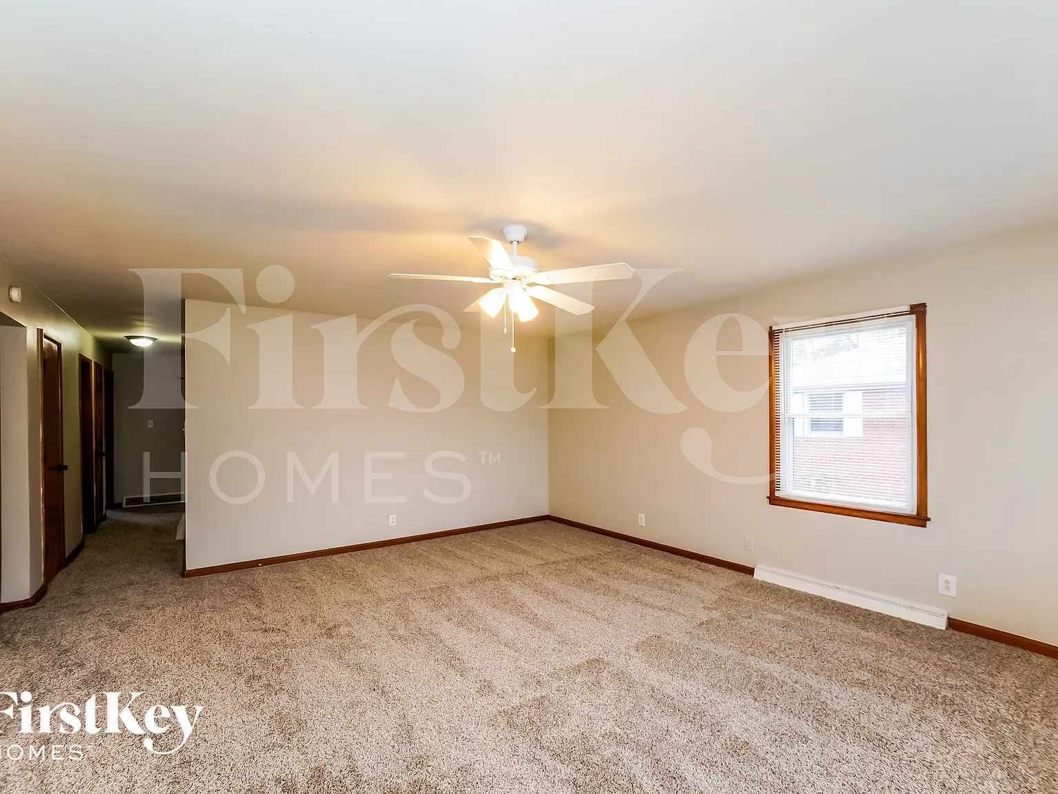 4 bed, 2.0 bath, 2352 sqft, $1,910 — Photo 2