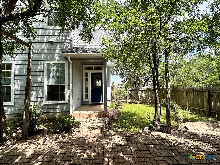 2050 Lisa Ln — Photo 46