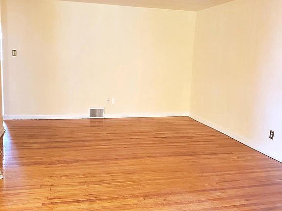 4th image of 3800 Conshohocken Ave Floor 2