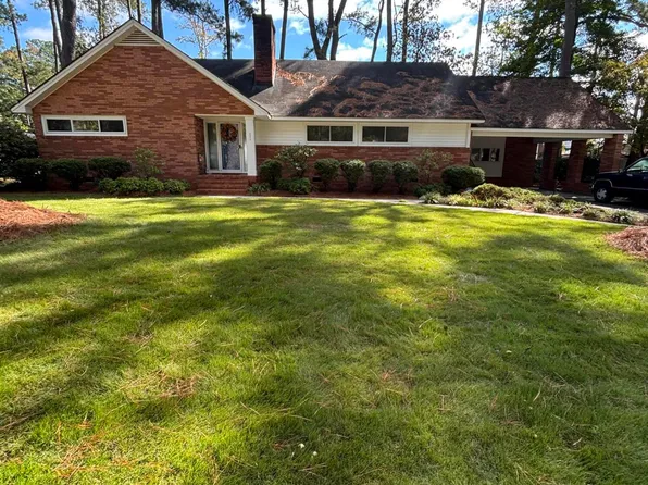 1211 S 1st Street, Smithfield, NC 27577