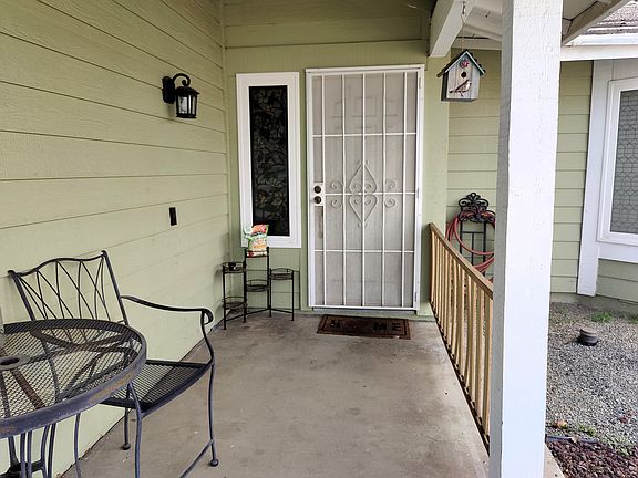 4th image of 29563 Dunkirk St