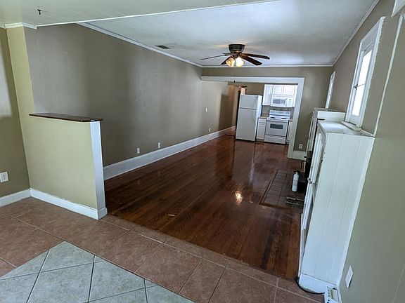 5th image of 1612 Park Lake St