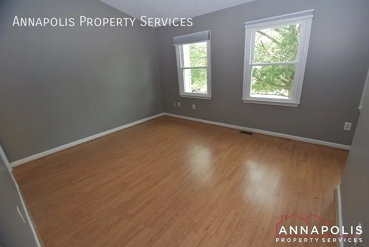 1629 Elkwood Ct — Photo 12