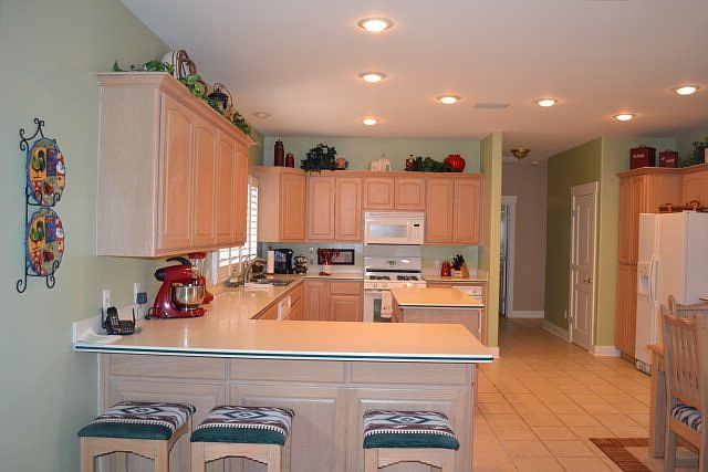 2nd image of 100 Woodpine Ct