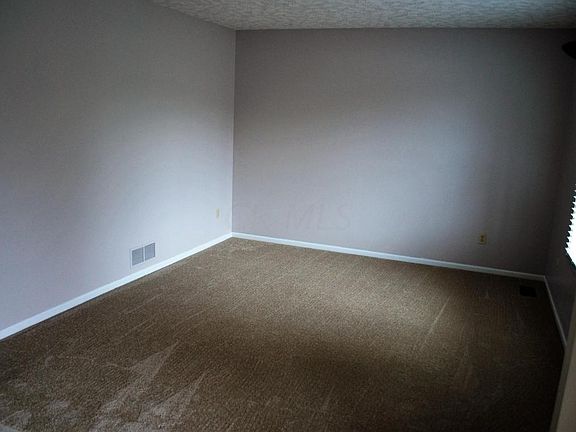 4th image of 408 Knob Ave