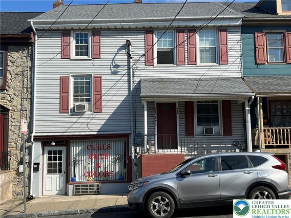 127 E Main St