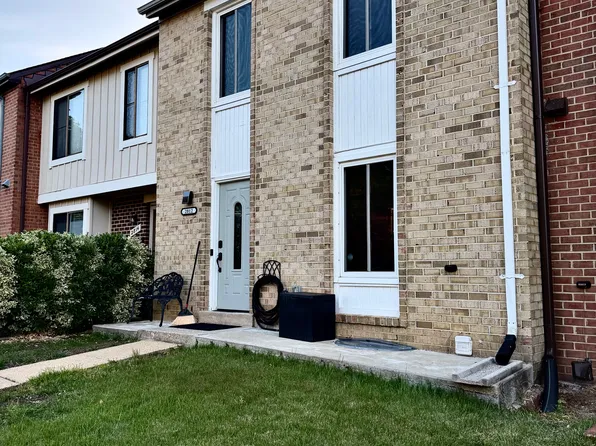 2812 Cambridge Dr, Woodbridge, VA 22192