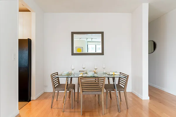 Rented by Berkshire Hathaway HomeServices New York Properties | media 17