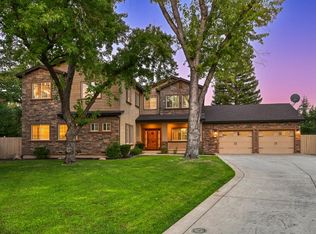 8275 Royall Oaks Dr, Granite Bay, CA 95746