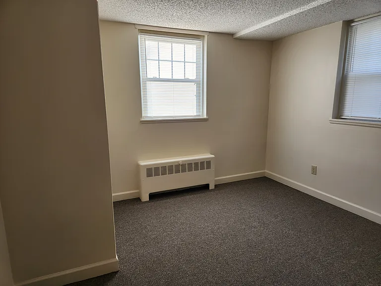 3 Woodlawn Ter #1B — Photo 8
