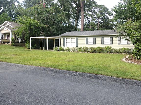 2nd image of 1131 Carraway St