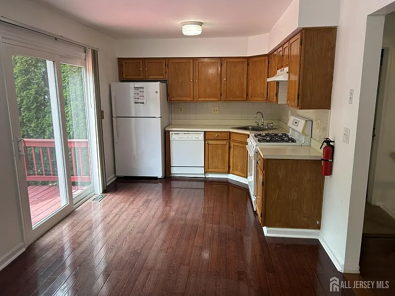 53 Boxgrove Pl — Photo 4