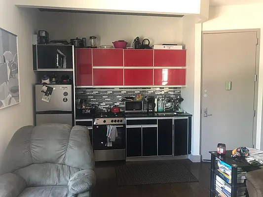 Rented by Premier Metro Realty Corp | media 19