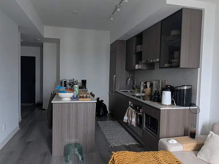 405 Dundas St W #311 — Photo 13