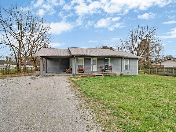 3rd image of 1016 W Hill Rd