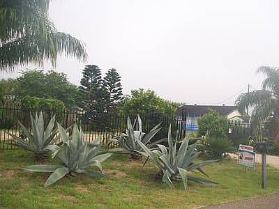 1st image of 15912 Los Cerritos Cir