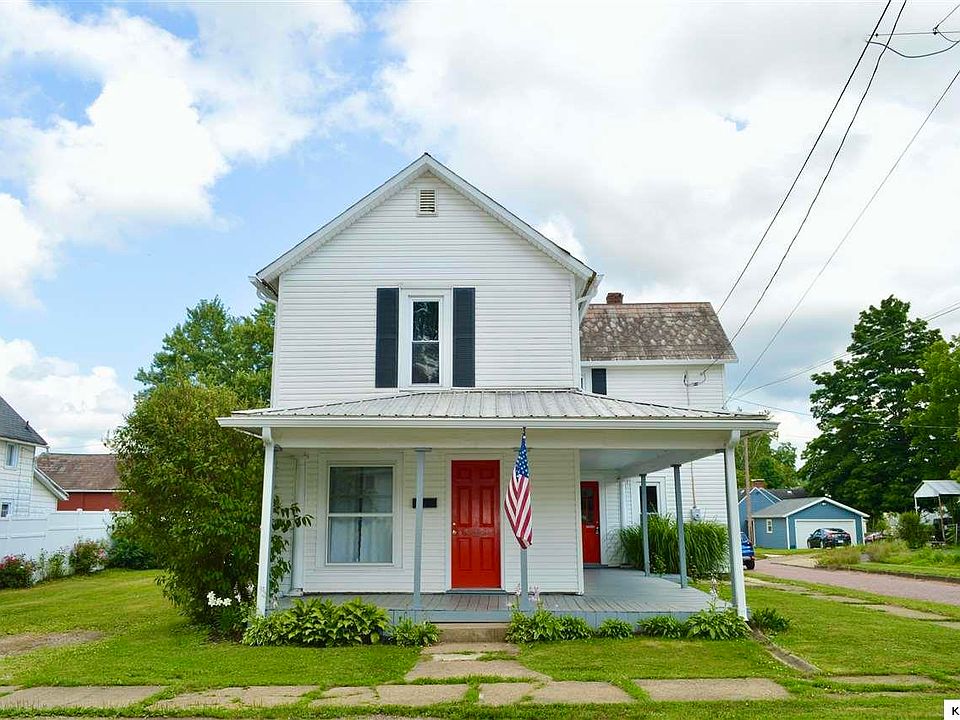 1st image of 400 N Catherine St