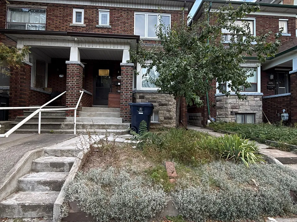 380 Clinton St #UPPER